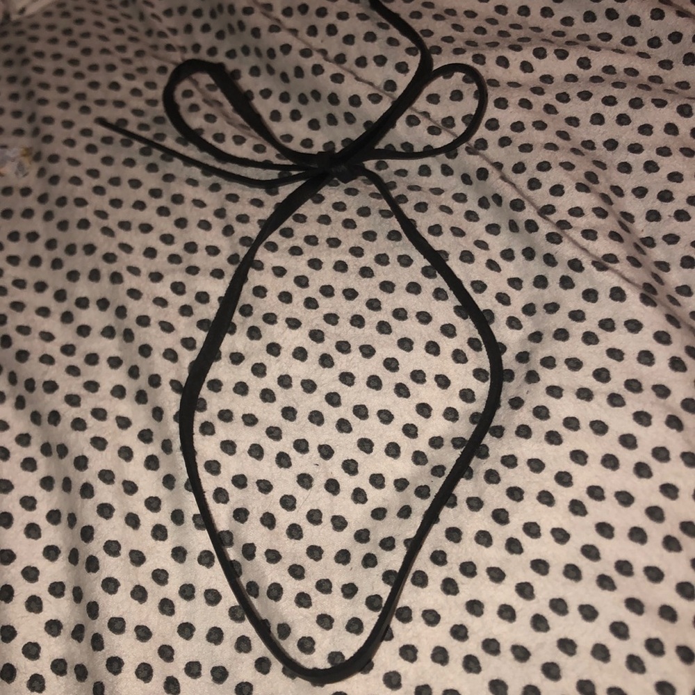 black choker